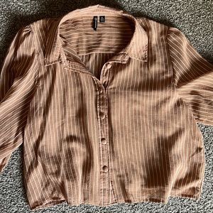 Boxy lightweight button up